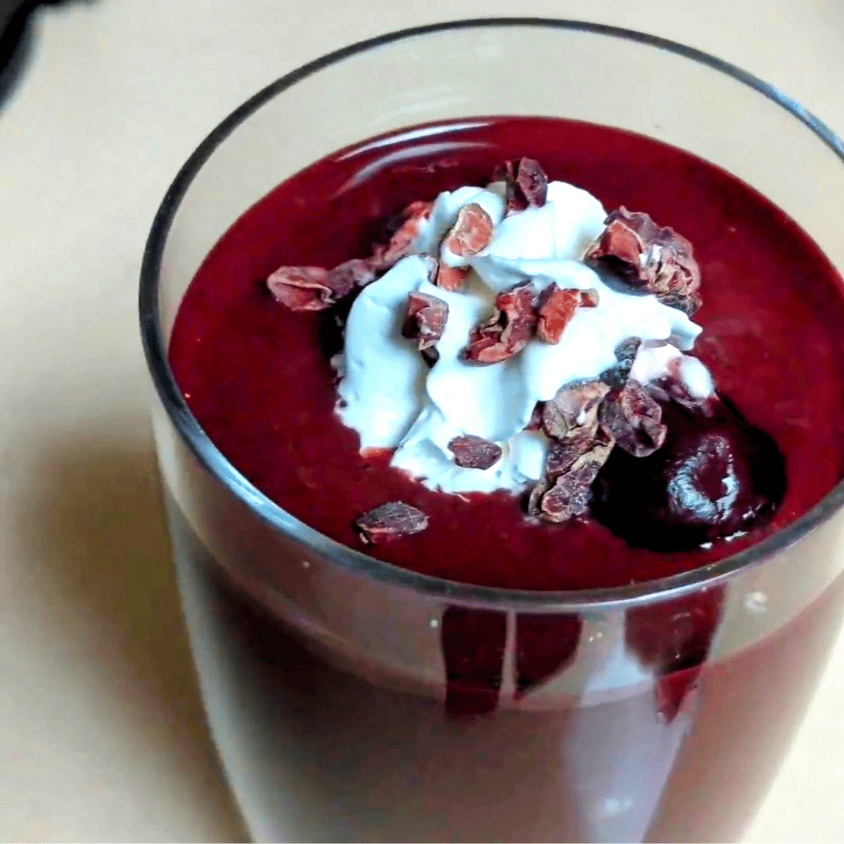 5-Minutes-Skinny-Black-Forest-Smoothie
